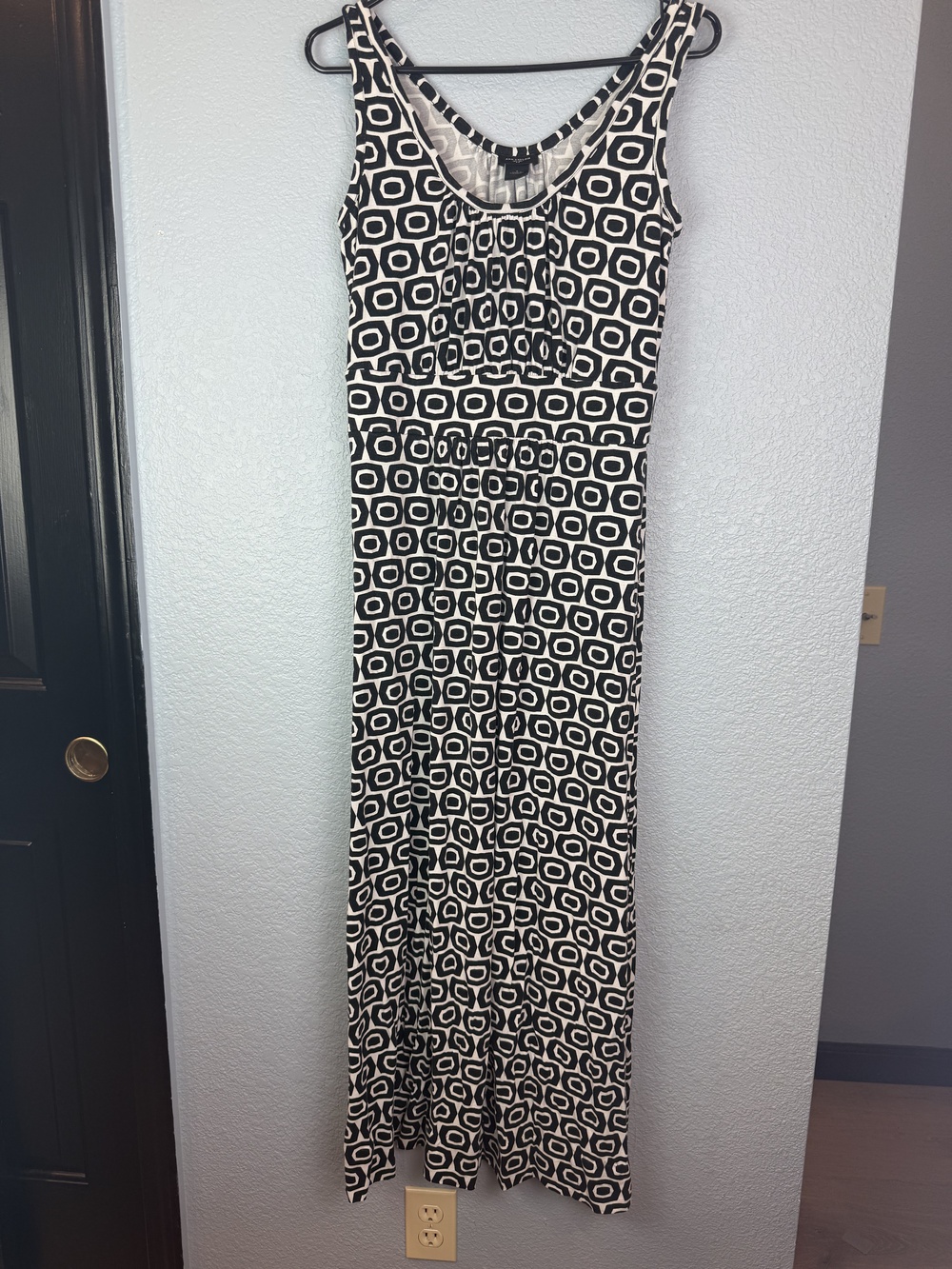 Ann Taylor Maxi Dress Womens Small Geometric Pattern Sleeveless Rayon Summer